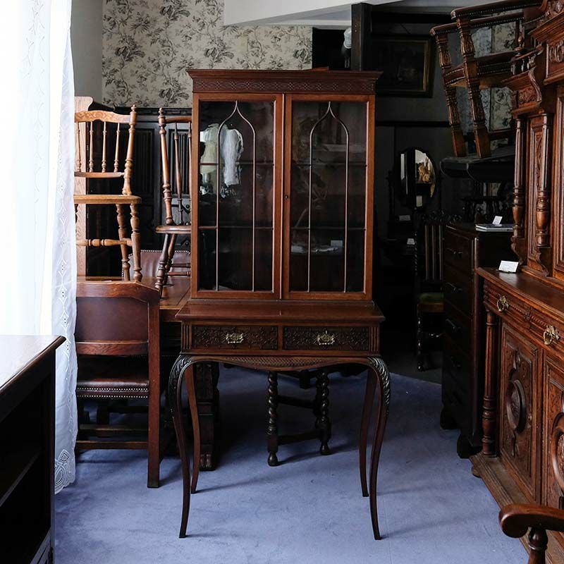 マホガニー製ブラインドフレットワークキャビネット|英国イギリス