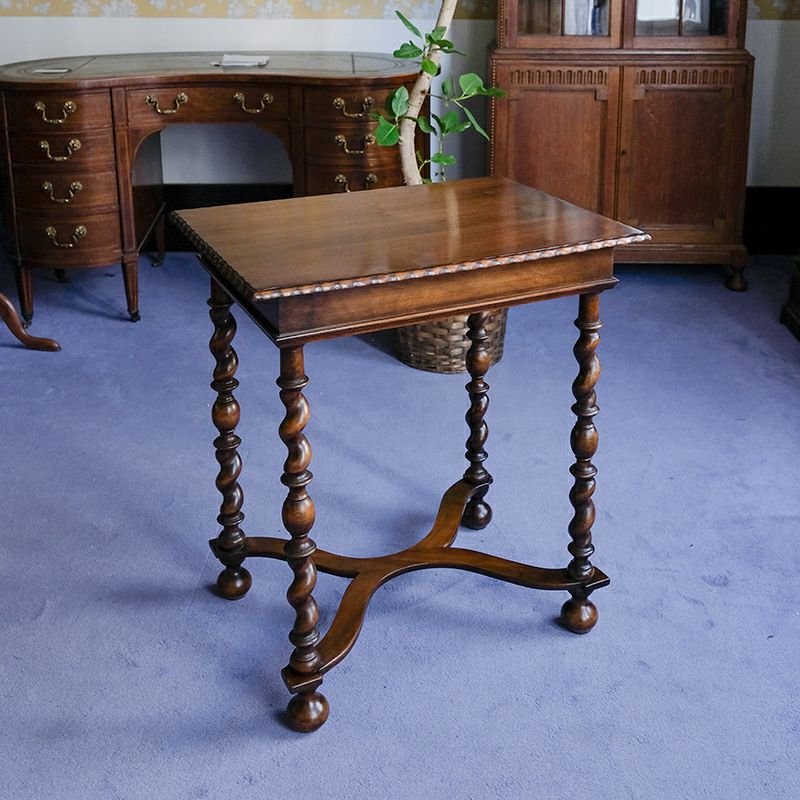 Uno Antiques|ダイニングテーブル／カフェテーブル一覧|英国イギリス
