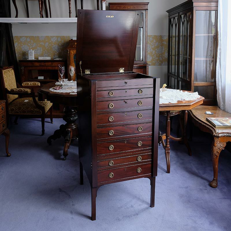 Uno Antiques|チェスト／ドレッサー／サイドボード一覧|英国イギリス